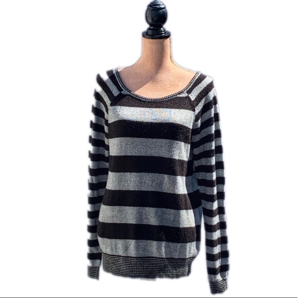 ☀️4/25 Aeropostale Knit Pullover Sweater